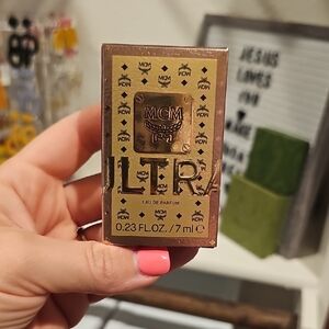 MCM Gold Eau de Parfum 0.23 fl oz